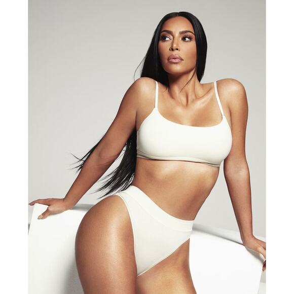 NWT SKIMS COTTON JERSEY SCOOP BRALETTE IN SOOT SIZE SMALL - Picture 4 of 4